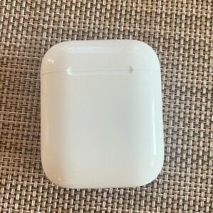 Apple AirPods 2nd Generation in white